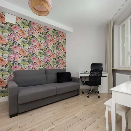 Spacious With Air Conditioning In The Old Town Of By Renters 바르샤바