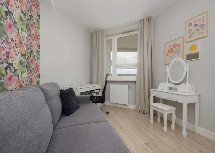 Spacious With Air Conditioning In The Old Town Of By Renters Apartament Warszawa