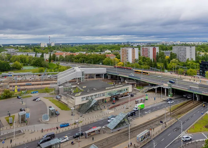 Apartment Spacious With Air Conditioning In The Old Town Of By Renters *