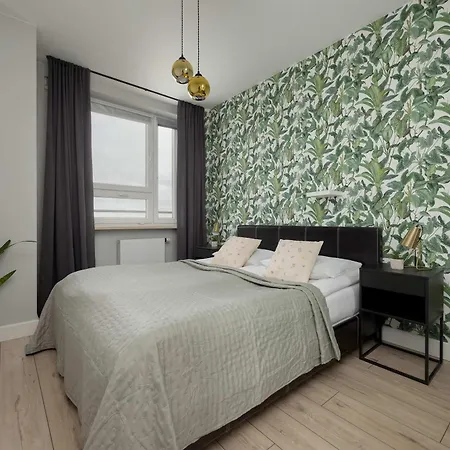 Spacious With Air Conditioning In The Old Town Of By Renters